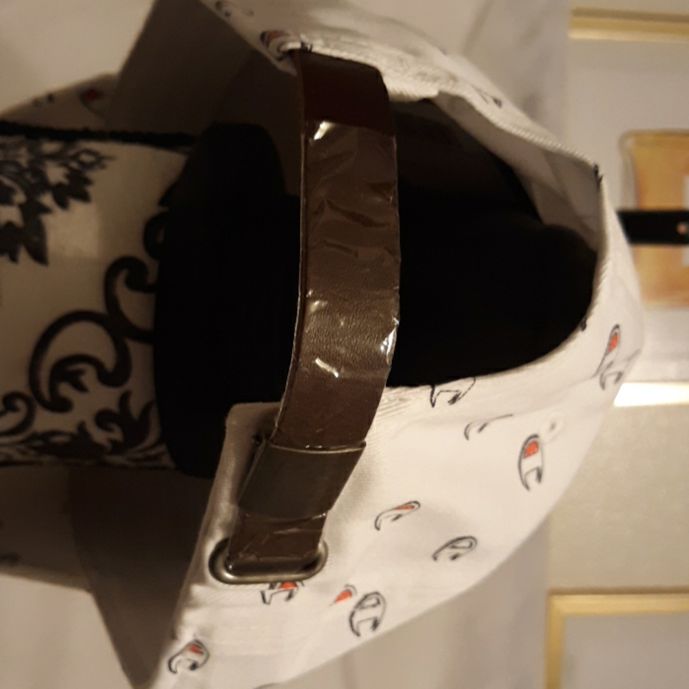 Hat - Picture 2 of 2